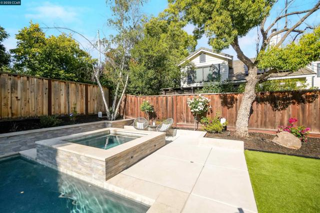 139 Shelterwood Ln, Danville CA: https://media.crmls.org/mediaz/e40f7904-18d8-45ff-8c03-cef02688c672.jpg