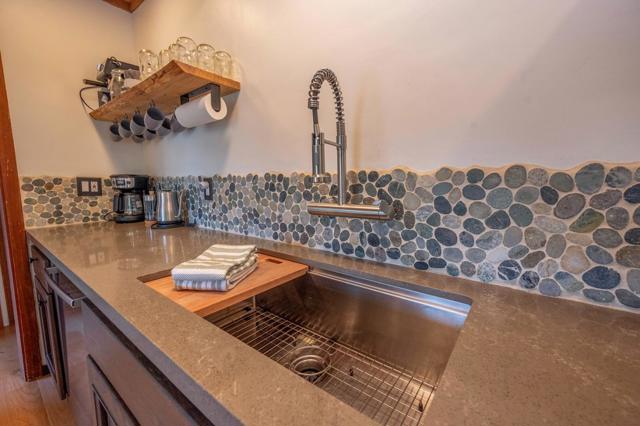 2491 El Dorado Drive, Arnold CA: https://media.crmls.org/mediaz/e40f8f0c-da36-4df5-aa19-19554e814cd1.jpg