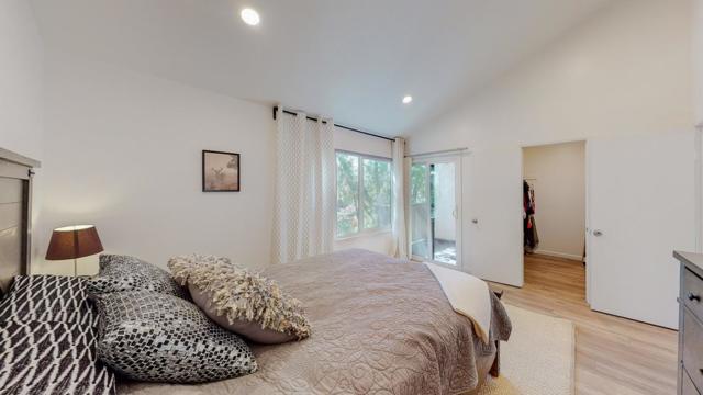 2 Morning Sun Court, Mountain View CA: https://media.crmls.org/mediaz/e40fcaff-93f2-4c2b-bf02-28748210241b.jpg