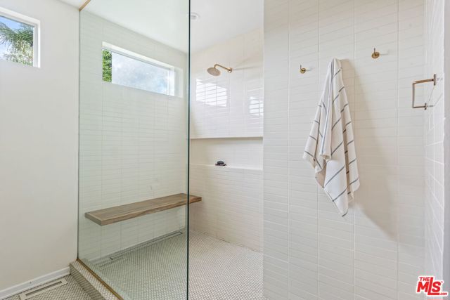 3736 Clayton Avenue, Los Angeles CA: https://media.crmls.org/mediaz/e41084b6-dc0f-4bdb-a889-29fc8524a7a6.jpg