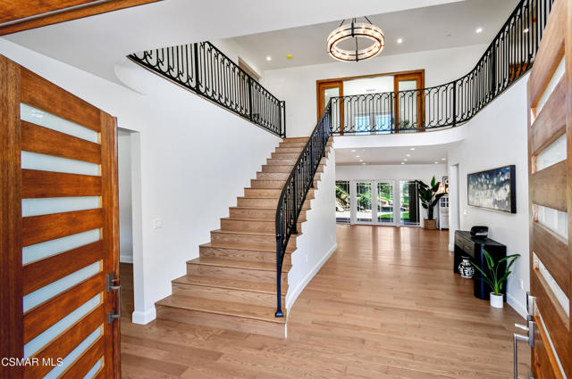 29677 Mulholland Highway, Agoura Hills CA: https://media.crmls.org/mediaz/e411eedf-591e-4872-a011-7f71b719fd6a.jpg