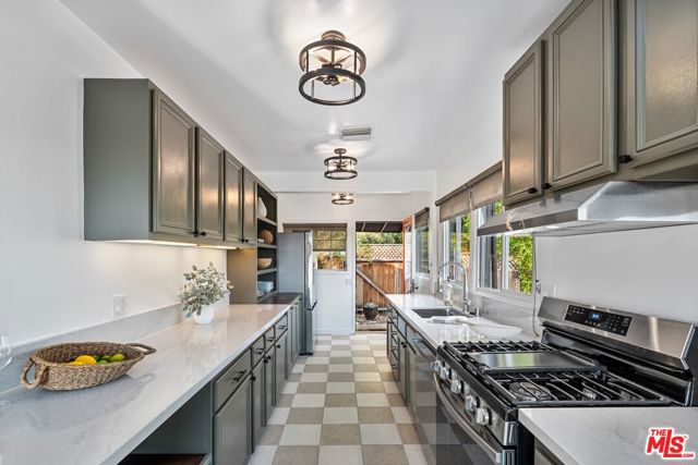 5318 Raber Street, Los Angeles CA: https://media.crmls.org/mediaz/e412da20-7c81-41af-b322-5d9c8e6cff19.jpg