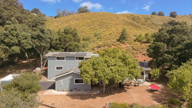 15223 Perry Lane, Morgan Hill CA: https://media.crmls.org/mediaz/e4142901-1738-4b89-b842-180643e371bc.jpg