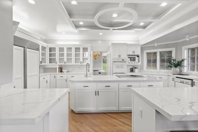13206 Wright Way, Los Altos Hills CA: https://media.crmls.org/mediaz/e414557d-d0d1-49d6-8782-4572c4ed6cdc.jpg