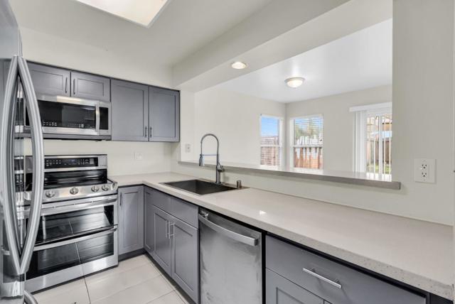 4863 Bayside Way, Oakley CA: https://media.crmls.org/mediaz/e415b75c-9269-4480-92e4-3f77342ab9d3.jpg