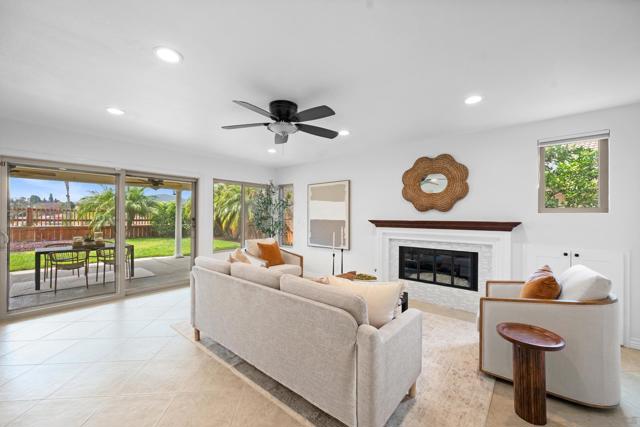 11479 Grassy Trail Dr, San Diego CA: https://media.crmls.org/mediaz/e416063d-538c-4d08-917b-9934d61ad405.jpg