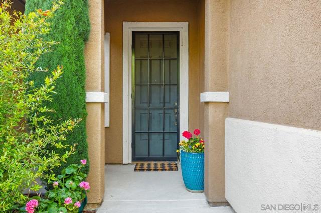 914 Lantana Ct, San Marcos CA: https://media.crmls.org/mediaz/e4169334-4944-4a97-86b9-889208756d00.jpg