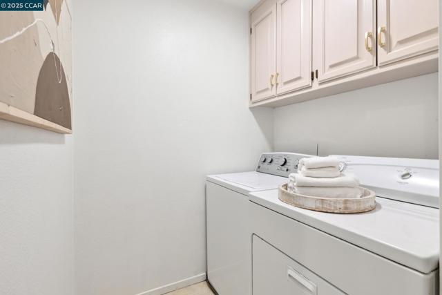 19 Via Barcelona, Moraga CA: https://media.crmls.org/mediaz/e4172188-c3e6-4c5d-8206-306fe3788fa1.jpg