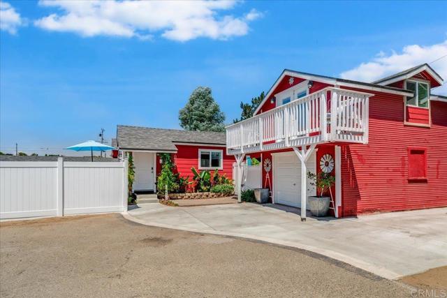 1354 Lazy Lane, Oceano CA: https://media.crmls.org/mediaz/e417298b-08d6-4f16-b7a4-77ade9547cb7.jpg