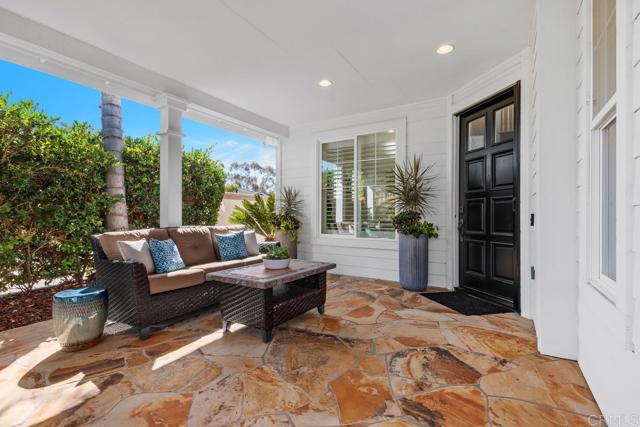 Detail Gallery Image 8 of 59 For 6777 Lonicera, Carlsbad,  CA 92011 - 5 Beds | 4/1 Baths