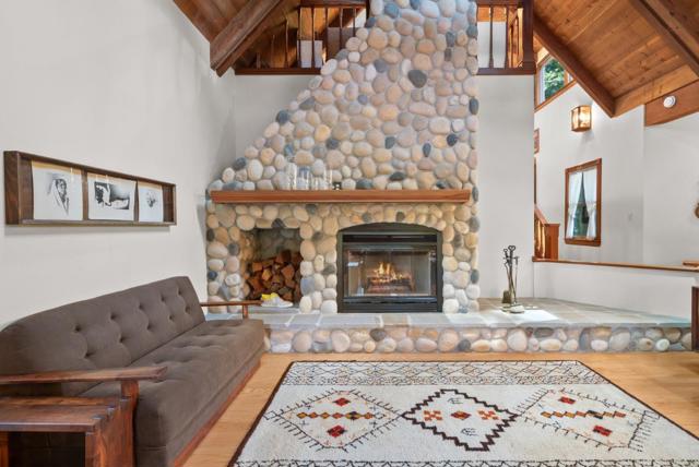 4611 Bonny Doon Road, Santa Cruz CA: https://media.crmls.org/mediaz/e4189a4b-8ef8-4da9-bd6f-a93071fcd5ec.jpg