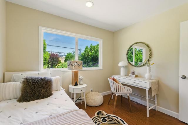 2077 Shoreview Avenue, San Mateo CA: https://media.crmls.org/mediaz/e4196724-8b5b-40ea-99e6-d0184fd1467d.jpg