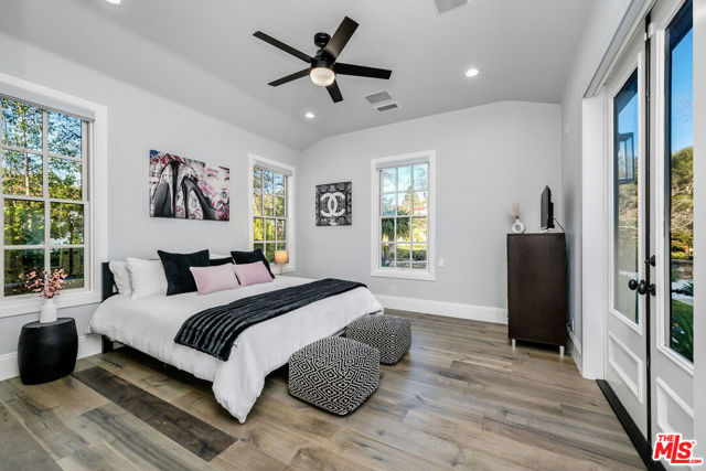 1 Falconridge Drive, Coto de Caza CA: https://media.crmls.org/mediaz/e4198ce1-d3a6-4ed2-88e5-1a85ae21b8c8.jpg