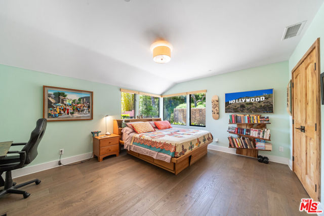 2841 Montcalm Avenue, Los Angeles CA: https://media.crmls.org/mediaz/e419fcfd-135e-4266-8e37-1df681ff196d.jpg