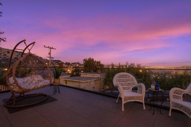 786 Humboldt Road, Brisbane CA: https://media.crmls.org/mediaz/e41a502e-5444-4b6d-a2d4-aa5ca16a6947.jpg