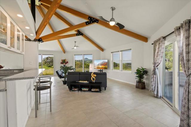 22500 Pacheco Pass Hwy,  CA: https://media.crmls.org/mediaz/e41a5b13-e179-4928-8a5d-02d91f2d358f.jpg