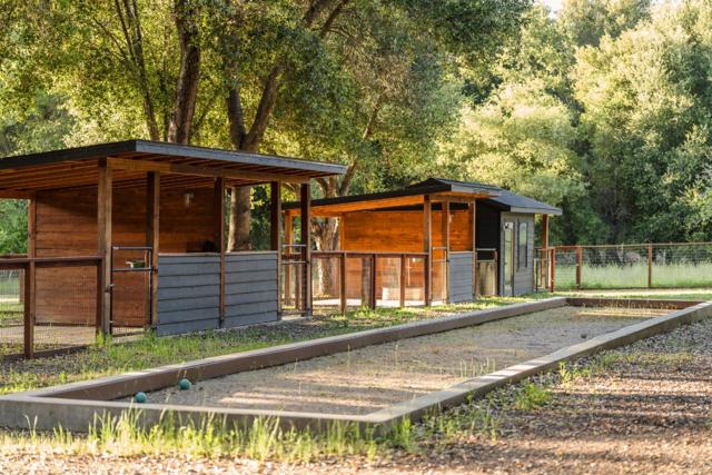 10555 Watsonville Road, Gilroy CA: https://media.crmls.org/mediaz/e41ab65d-f4a8-45db-ab74-d4de0bdcbcb4.jpg