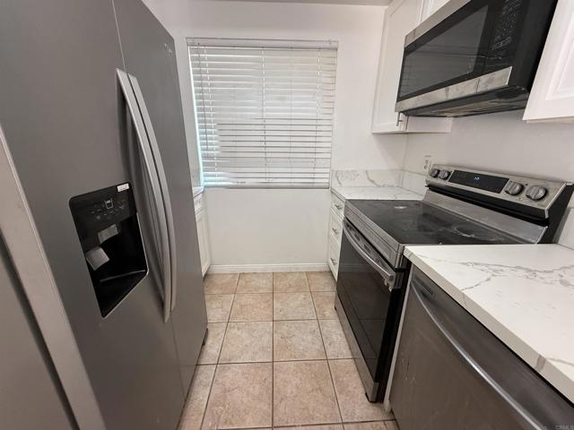 475 N Midway Drive, Escondido CA: https://media.crmls.org/mediaz/e41b89cc-83ad-4e68-8892-5c595696cbdd.jpg