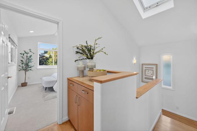 3179 Stockton Place, Palo Alto CA: https://media.crmls.org/mediaz/e41c0e08-9794-4197-a5e0-75e842a8e6a5.jpg