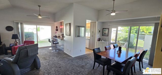 5920 Paradise Plaza, Palm Springs CA: https://media.crmls.org/mediaz/e41ce2aa-42d7-4ec2-8025-baa6e5d1545c.jpg