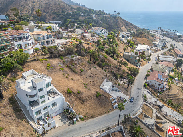 Drew Fenton | 21415 Rambla Vista Malibu CA | MLS: 7490196 Drew Fenton | 21415 Rambla Vista Malibu CA | MLS: 7490196
