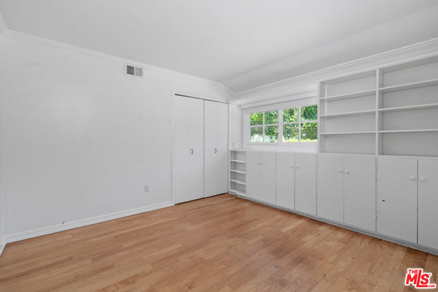 6236 Trancas Canyon Road, Malibu CA: https://media.crmls.org/mediaz/e420648a-0d3b-4488-8ab7-e34fa2e231cb.jpg