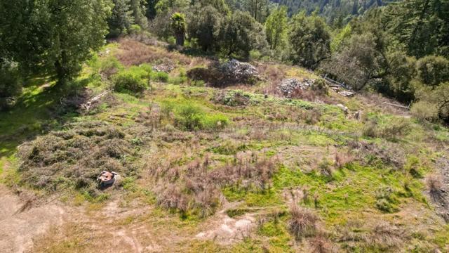 22981 Highway 17, Los Gatos CA: https://media.crmls.org/mediaz/e420ad87-21d2-49eb-9082-ae73c9c94ba4.jpg