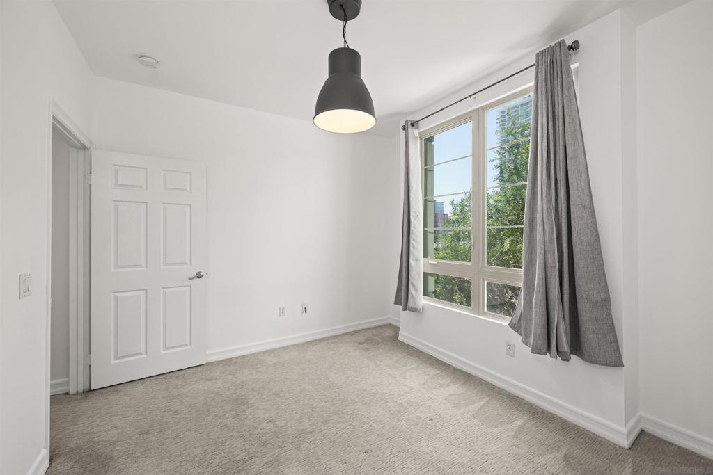 1400 Broadway - photo 16