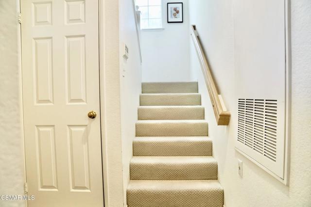 5824 Oak Bend Lane, Oak Park CA: https://media.crmls.org/mediaz/e4216537-7601-4732-9135-0828e98f0af1.jpg