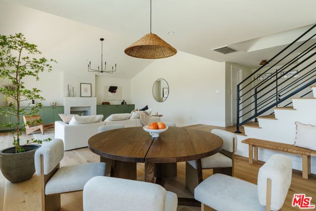 29204 Deep Shadow Drive, Agoura Hills CA: https://media.crmls.org/mediaz/e421b194-bae7-47c0-a2ec-66666a46caf6.jpg