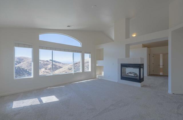 27606 Prestancia Circle, Salinas CA: https://media.crmls.org/mediaz/e421b440-41fe-4f3e-a717-4c92dc21ec86.jpg