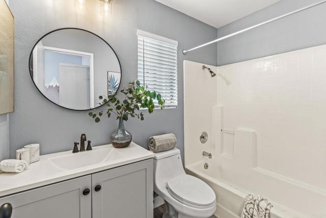 Detail Gallery Image 17 of 23 For 2240 Kings View Cir, Spring Valley,  CA 91977 - 2 Beds | 2/1 Baths