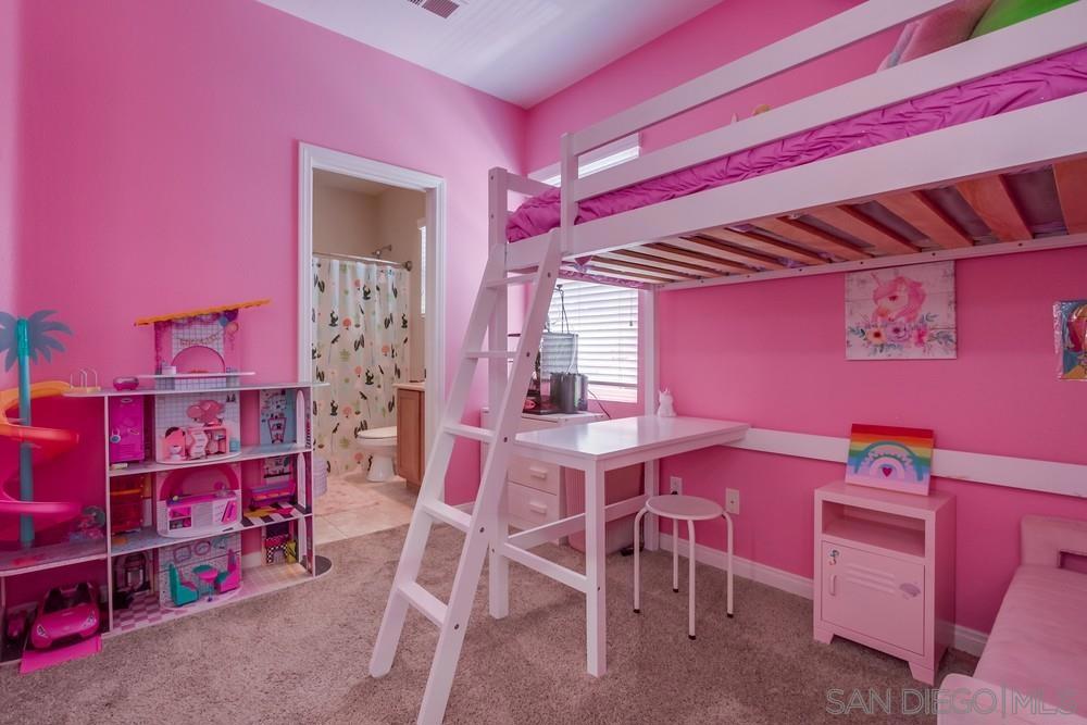 MLS #250026575SD img 29