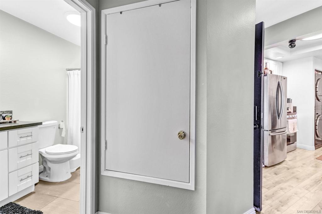 MLS #250037589SD image #16