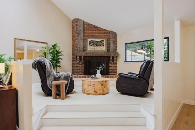 2329 Burning Tree Road, Half Moon Bay CA: https://media.crmls.org/mediaz/e4257934-d102-4e6a-92f0-a4e928a094d3.jpg