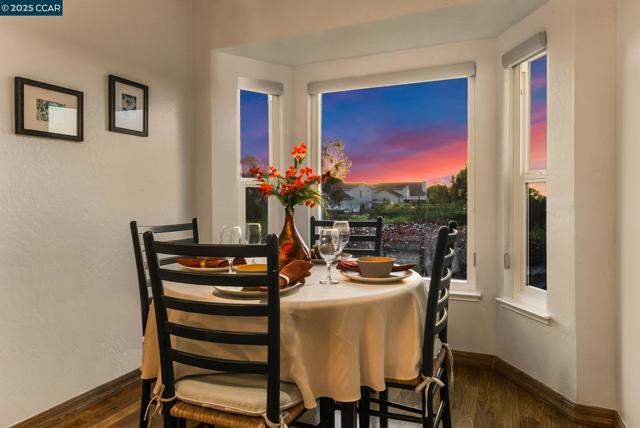 1310 Lewis Ln, Pinole CA: https://media.crmls.org/mediaz/e4258cfe-0bcf-4f76-948c-cb2a4ea347e8.jpg