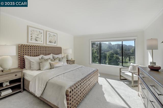3258 Rossmoor Pkwy, Walnut Creek CA: https://media.crmls.org/mediaz/e42694ed-bd44-4b83-8d17-271ebdc12b74.jpg