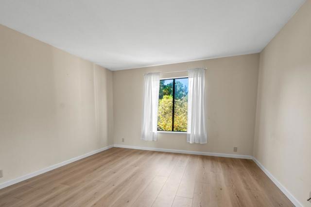 112 Crown Circle, South San Francisco CA: https://media.crmls.org/mediaz/e42695be-8533-4533-93a3-d201be6f3c64.jpg