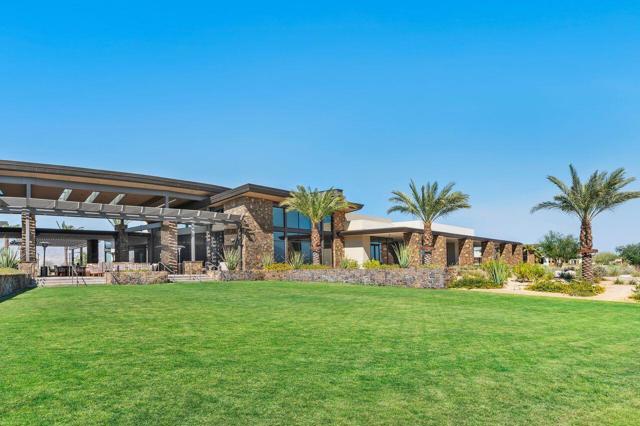 37 Chianti, Rancho Mirage CA: https://media.crmls.org/mediaz/e427c2c3-92a6-4a23-971e-7dc104b43bc7.jpg