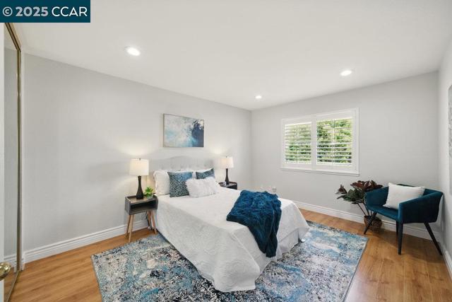 29 Blue Haven Ct, Danville CA: https://media.crmls.org/mediaz/e4281b58-4468-41c7-9493-26e88f92ddbc.jpg