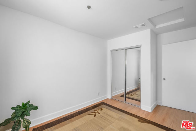 241 Monterey Road, South Pasadena CA: https://media.crmls.org/mediaz/e428ae45-8597-4bbf-ad5f-d41f5f1c816e.jpg