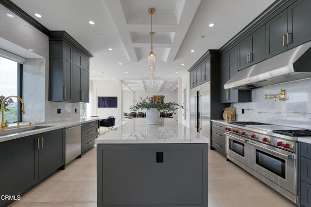 780 Greenridge Drive, La Canada Flintridge CA: https://media.crmls.org/mediaz/e428bb20-5665-4029-b79f-bf56bb0beb31.jpg