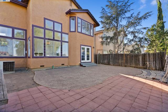 2205 Mark Twain, Antioch CA: https://media.crmls.org/mediaz/e429393b-2e00-4a68-ab92-bb709348275c.jpg