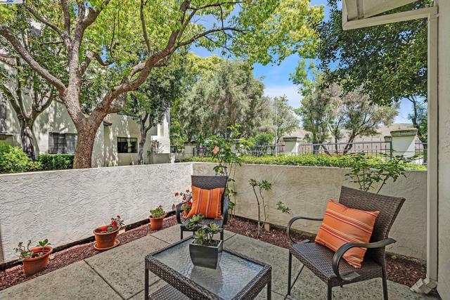 39280 Marbella Terraza, Fremont CA: https://media.crmls.org/mediaz/e42990c5-3719-4978-b19c-fd63fe6d5d08.jpg
