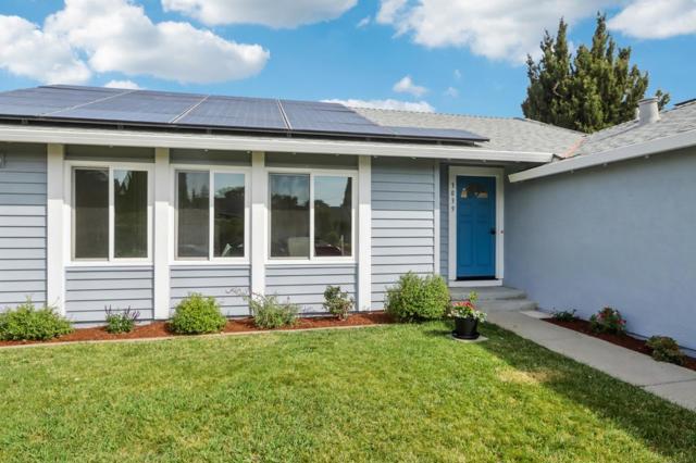 3039 Vesuvius Lane, San Jose CA: https://media.crmls.org/mediaz/e42a675c-cf8a-4bc6-a99b-1e822f6fab44.jpg