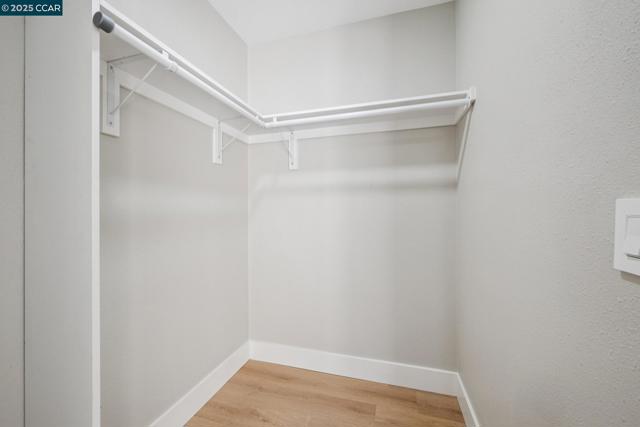 1736 Golden Rain Rd, Walnut Creek CA: https://media.crmls.org/mediaz/e42a7ba2-1918-420e-9965-b43940413d0d.jpg