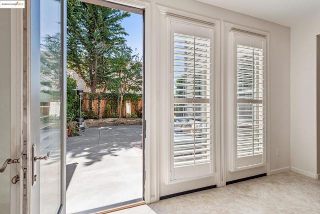 1027 Azuar Drive, Vallejo CA: https://media.crmls.org/mediaz/e42afb46-5017-4614-abfa-54267037902e.jpg