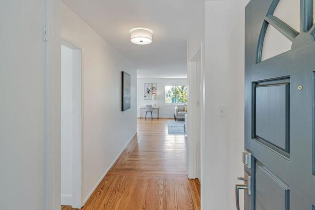 6827 Ridgewood Drive, Oakland CA: https://media.crmls.org/mediaz/e42be1e9-da3d-4cbb-94b7-3bc8ccb5c996.jpg