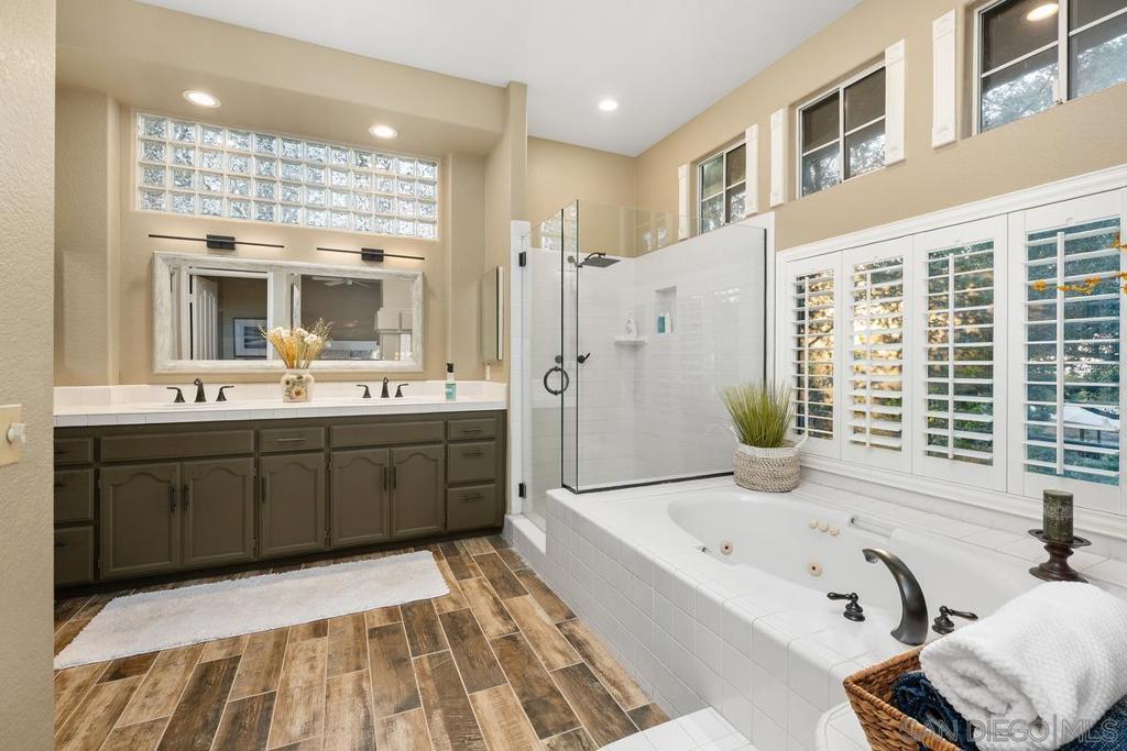 MLS #250034168SD img 24