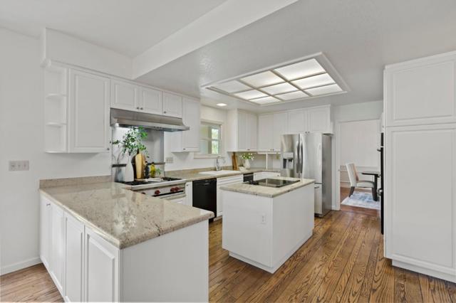 46 Eugenia Way, Hillsborough CA: https://media.crmls.org/mediaz/e42c6725-b262-4db6-baa5-ff3f987ea0ce.jpg